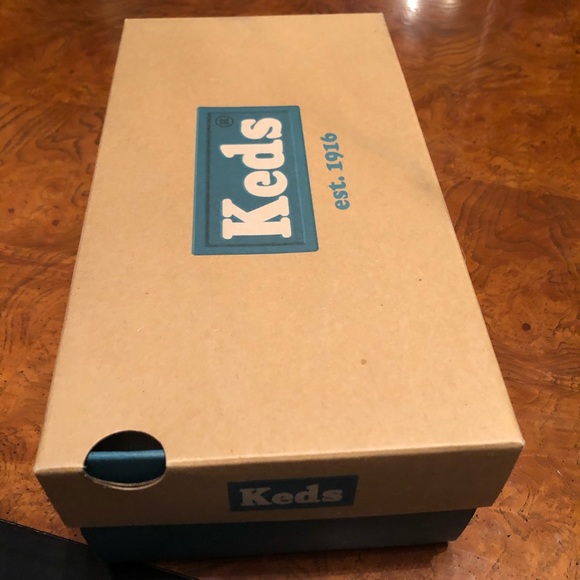 KEDS tennis shoes - Picture 4 of 4